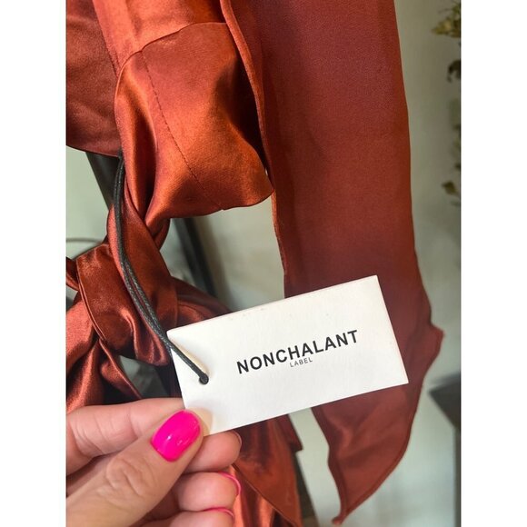 NONchalant Label Tara Silk Plunge Top Rust Womens Size XL - Picture 8 of 9